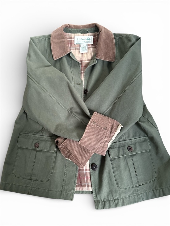 L.L. Bean Jackets & Blazers - L.L. Bean Vintage Barn Coat Army Green Corduroy Collar Plaid Lined Women’s XL